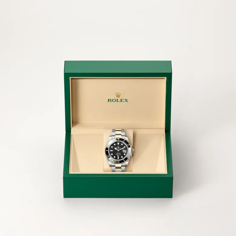 rolex Submariner in Yellow Rolesor - combination of Oystersteel and yellow gold, M126613LN-0002 - Croesus