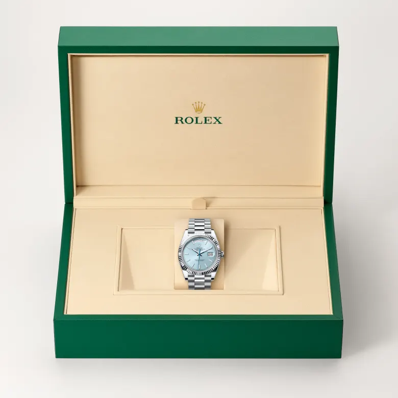 rolex Day-Date in Platinum, M228236-0018 - Croesus