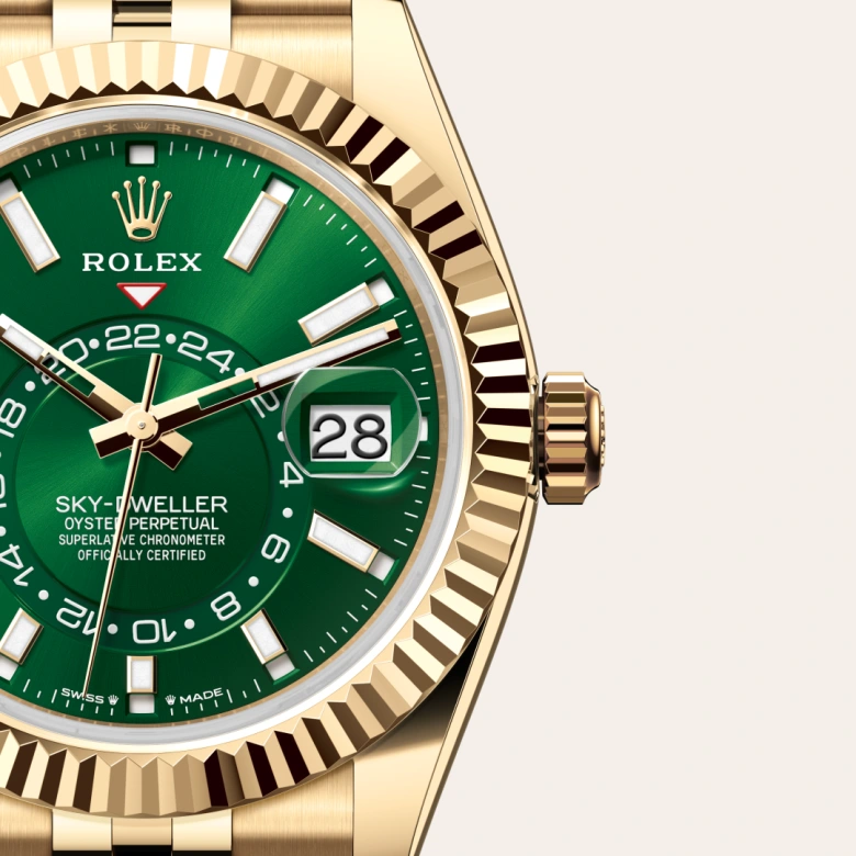 rolex Sky-Dweller in 18 ct yellow gold, M336938-0008 - Croesus